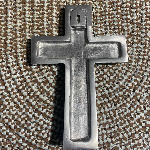 🆕Beautiful Heavy Silver Metal Scroll And Red Center Cross, OS - Picture 6 of 8